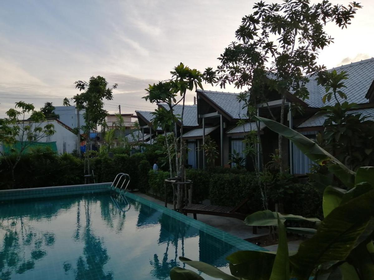 Jr Place Klongmuang-part Kültér fotó