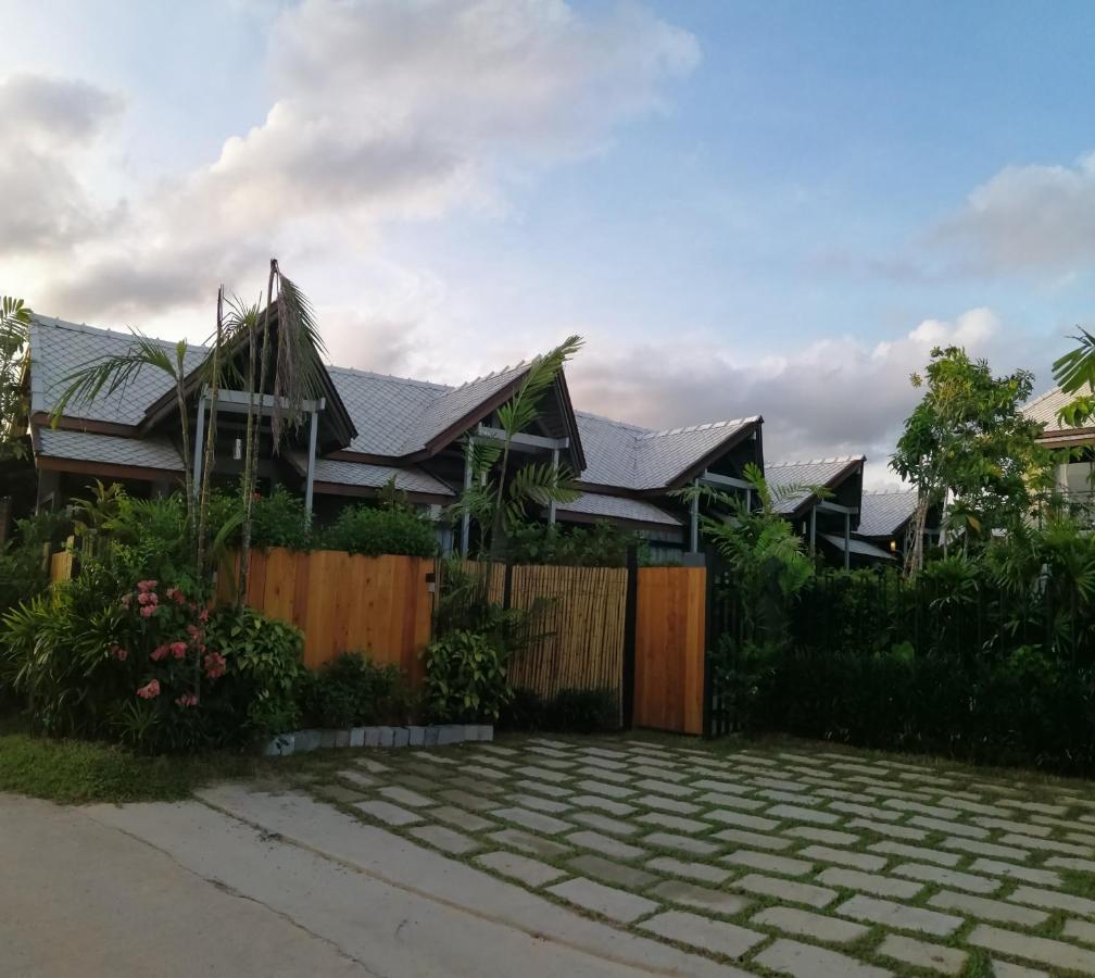Jr Place Klongmuang-part Kültér fotó